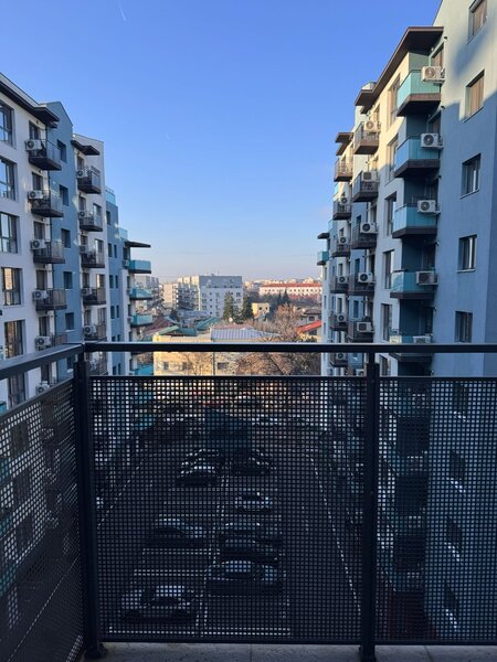 Unirii/complex rezidential nou (2021), ISG Residence/ Parcul Carol.